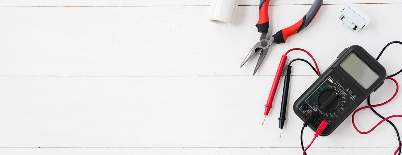 Scule pentru instalatii electrice